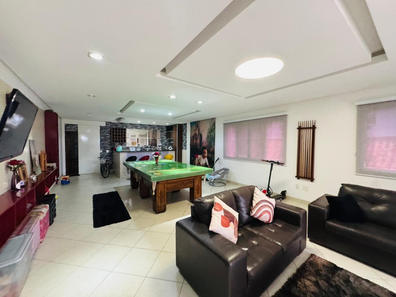 Casa à venda no Embaré: 