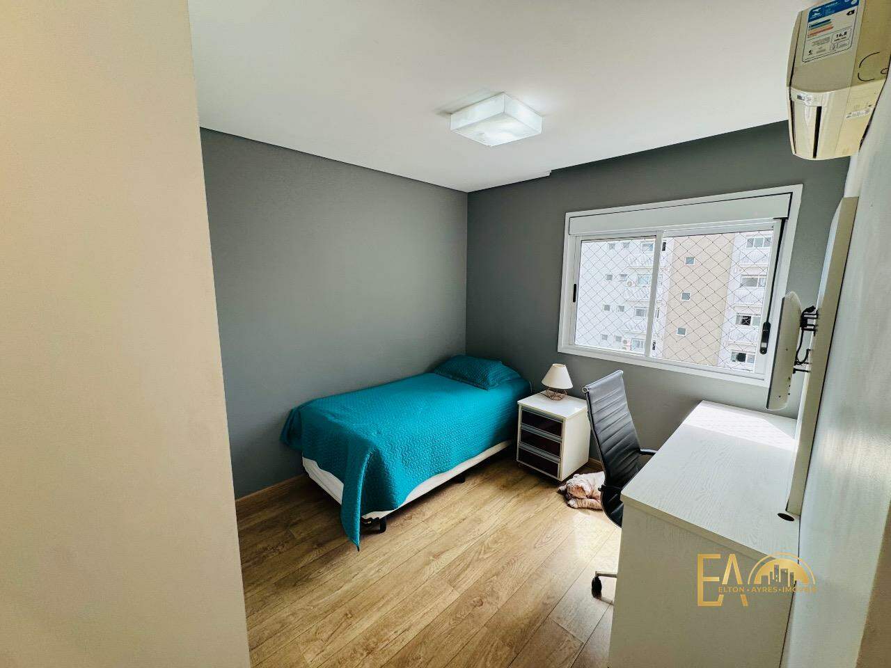 Apartamento à venda no Embaré: 