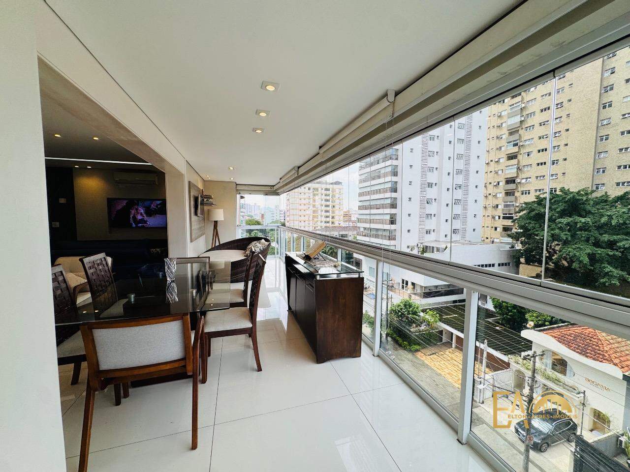 Apartamento à venda no Embaré: 