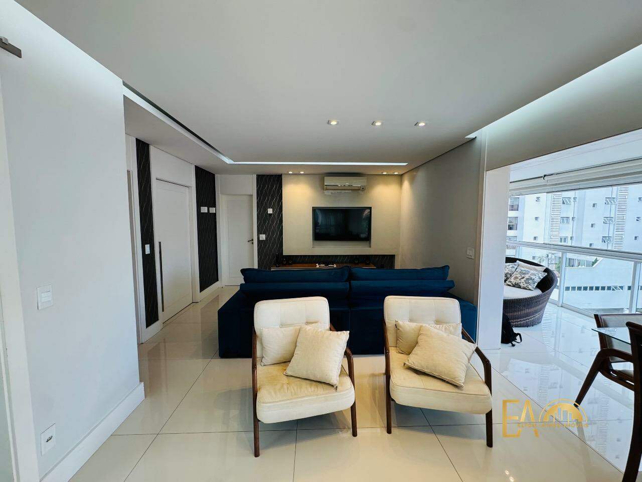 Apartamento à venda no Embaré: 