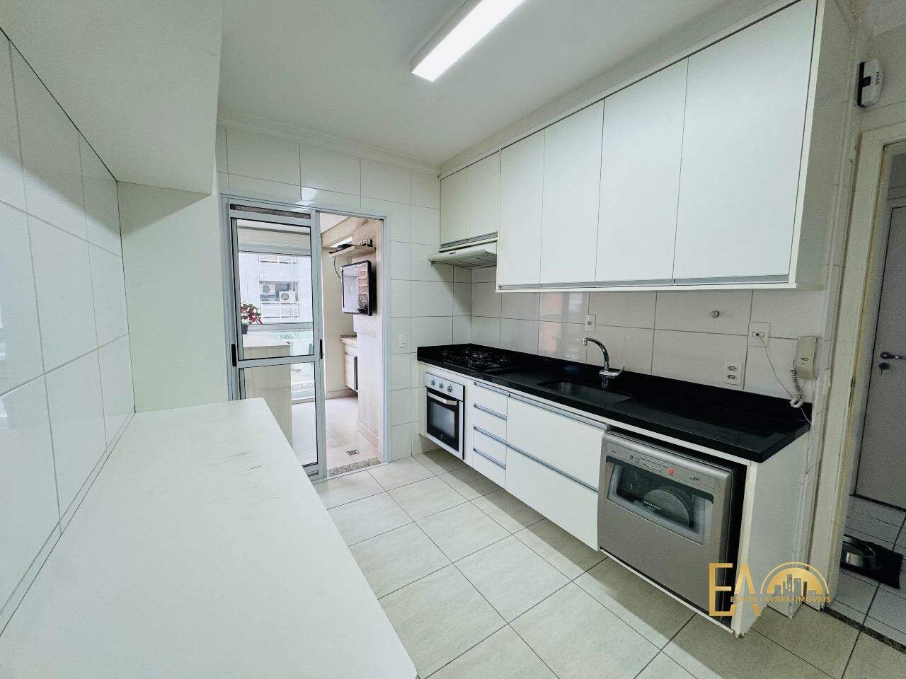 Apartamento à venda no Embaré: 
