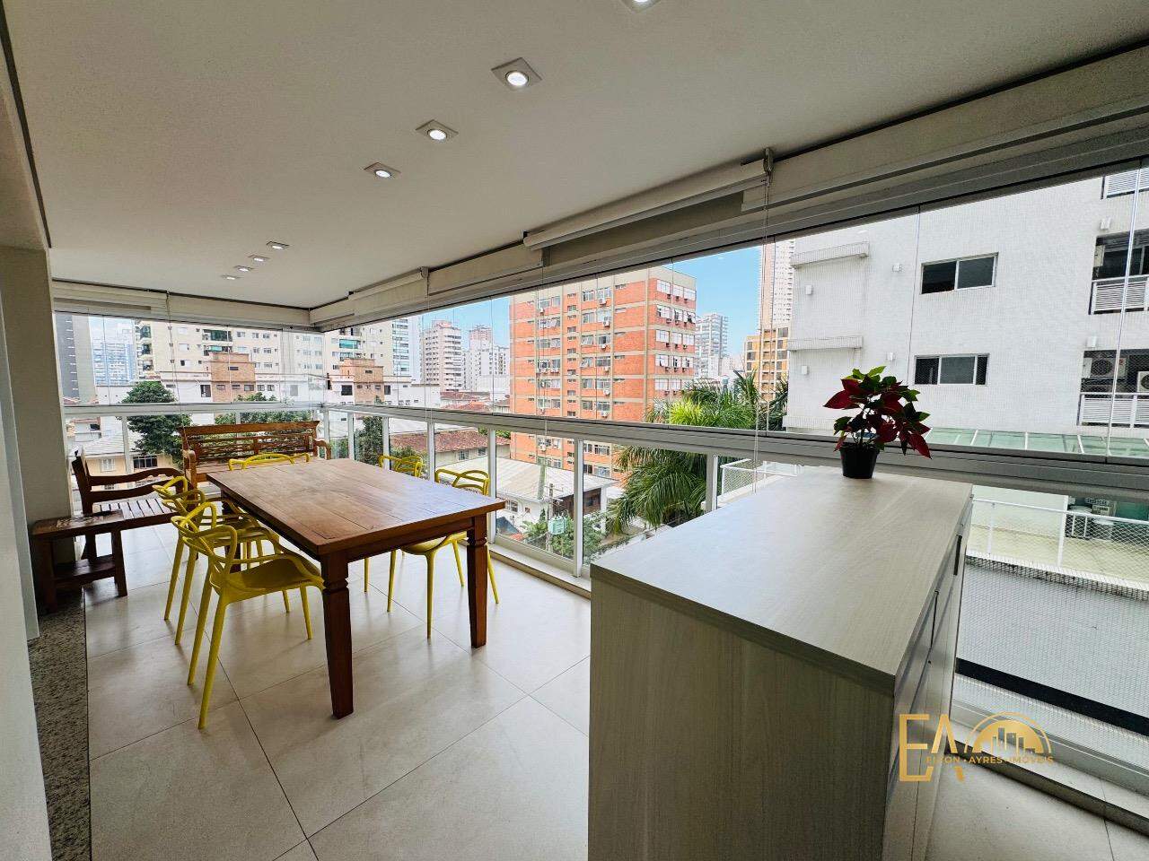 Apartamento à venda no Embaré: 