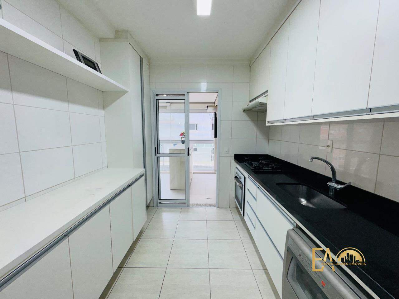 Apartamento à venda no Embaré: 