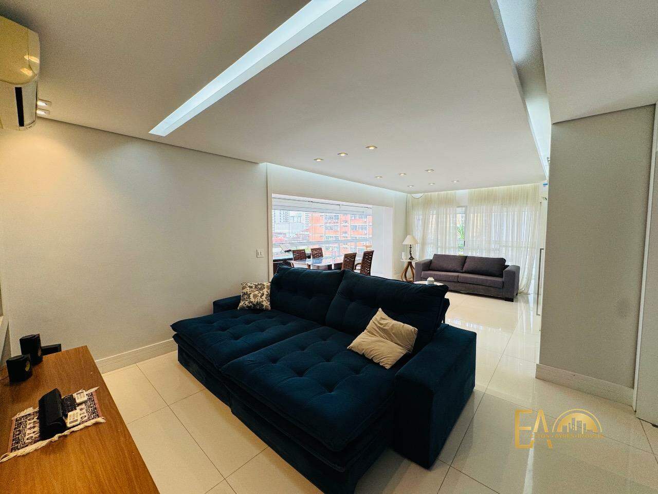 Apartamento à venda no Embaré: 