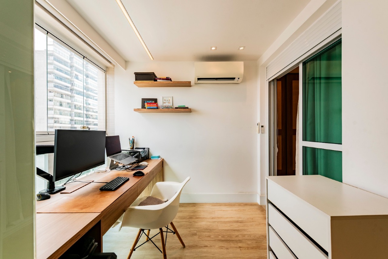 Apartamento à venda no Ponta da Praia: 