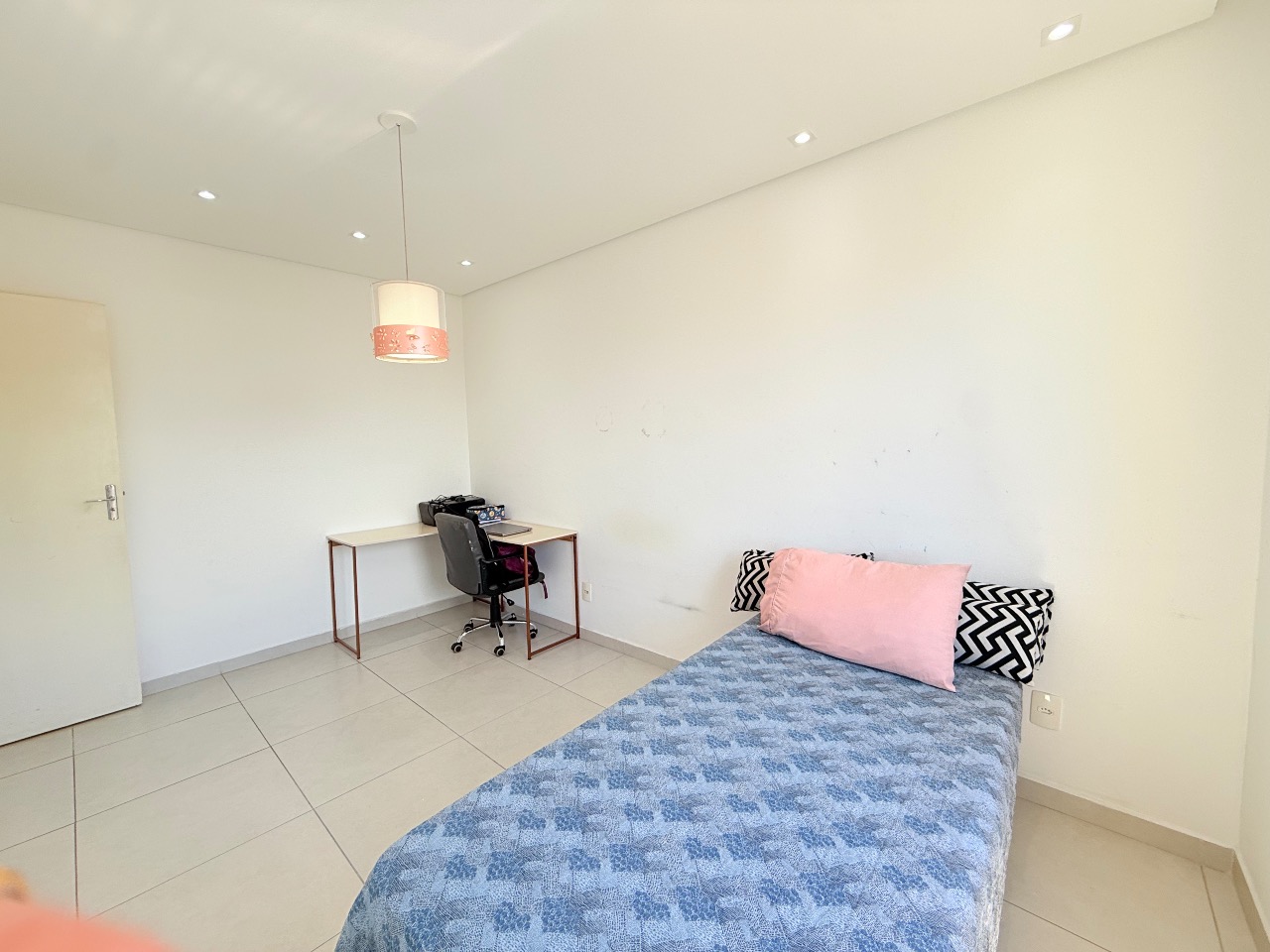 Apartamento à venda no Embaré: 