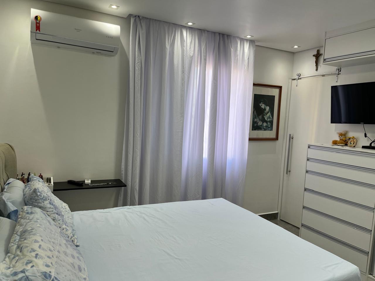 Cobertura à venda no Aparecida: 