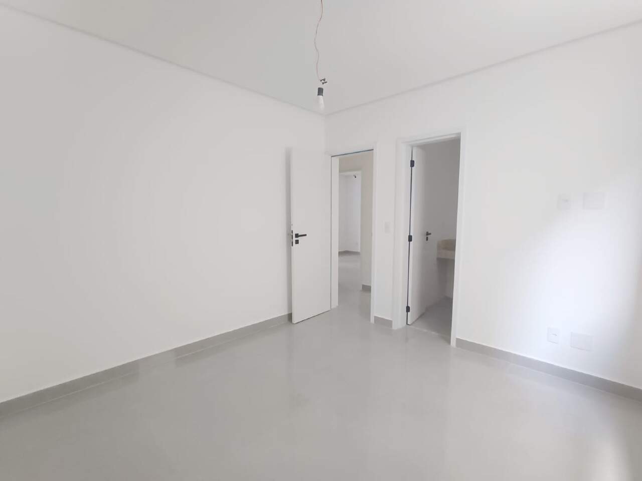  Casa à venda em Aparecida, Santos - SP: 