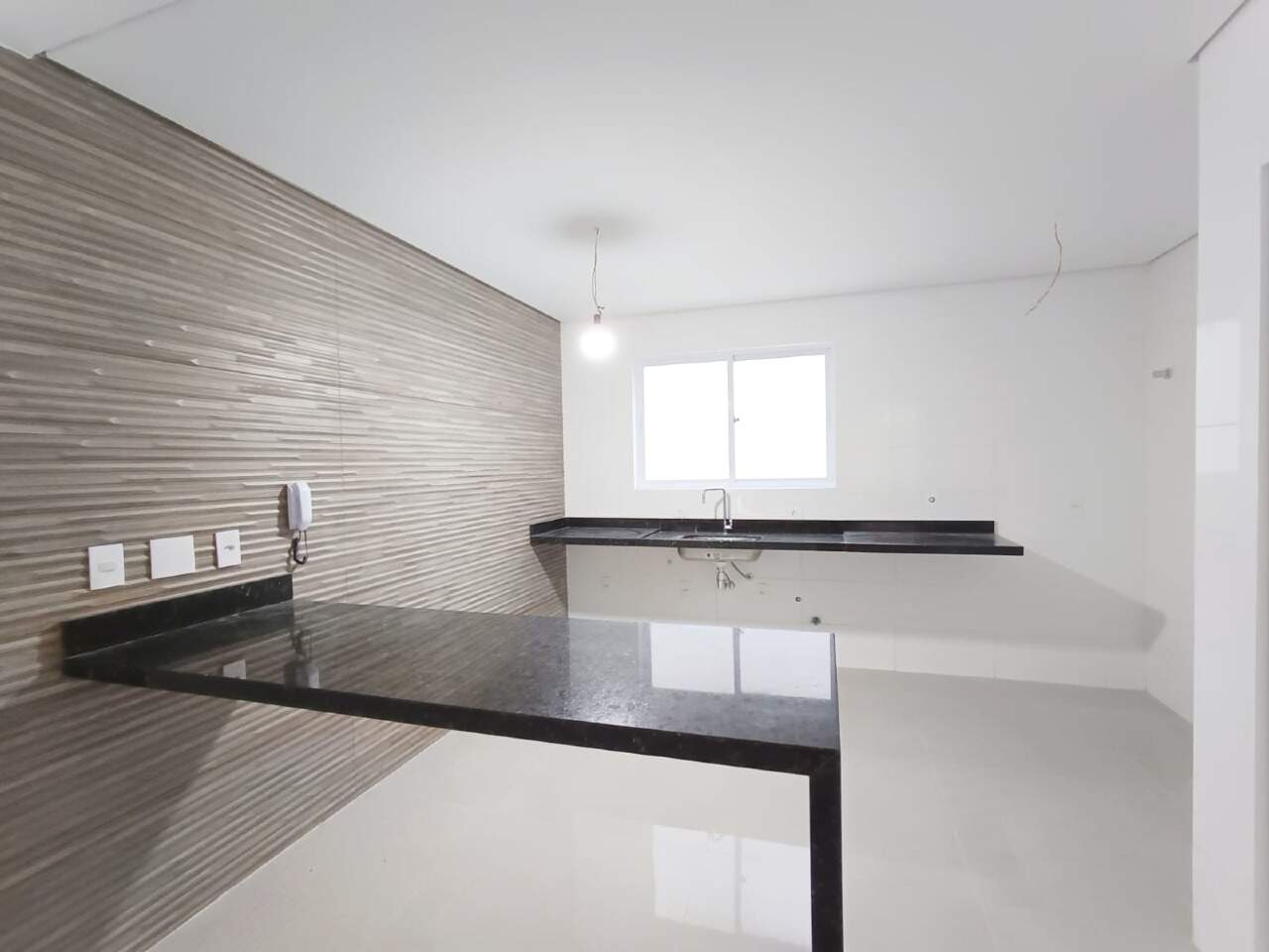  Casa à venda em Aparecida, Santos - SP: 