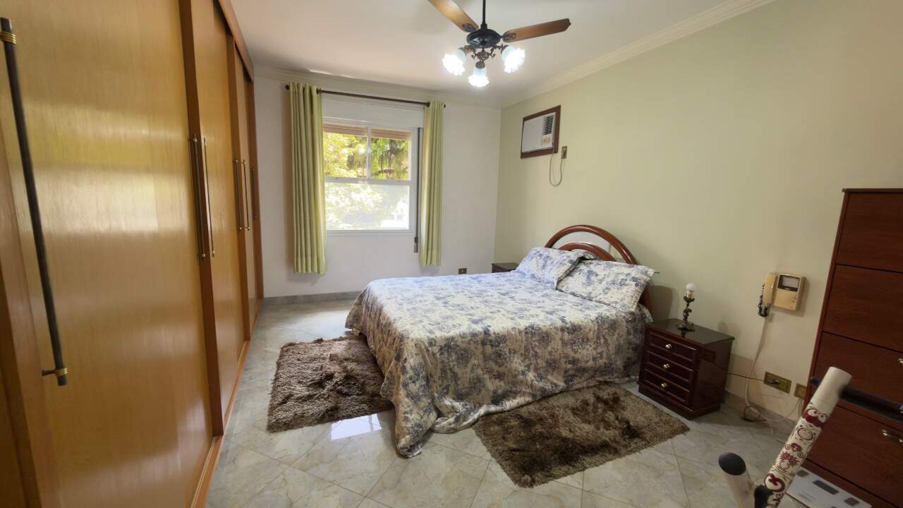 Casa à venda no Ponta da Praia: 