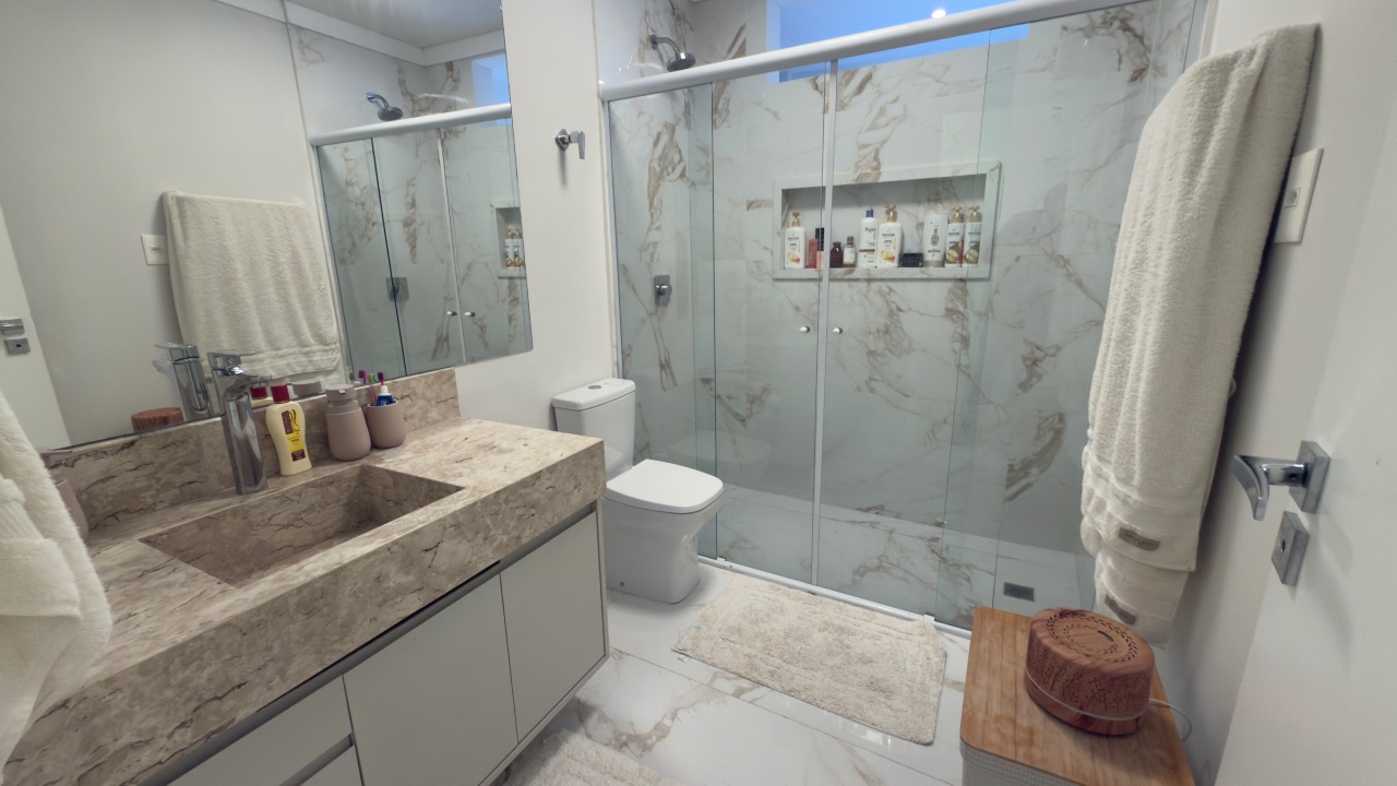 Apartamento à venda no Ponta da Praia: