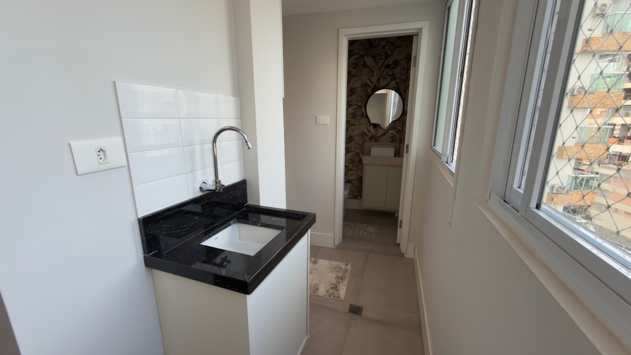 Apartamento à venda no Ponta da Praia: