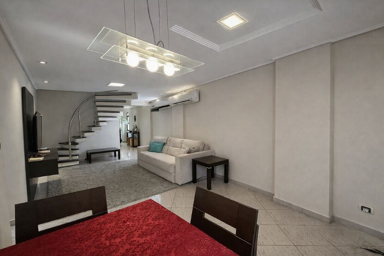 Apartamento à venda no Ponta da Praia: 