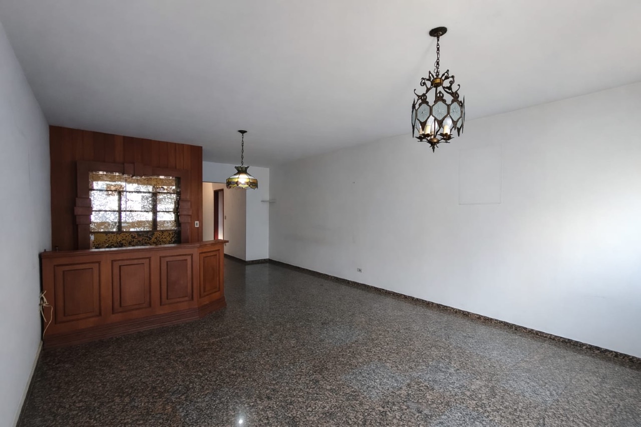 Apartamento à venda no Gonzaga: 