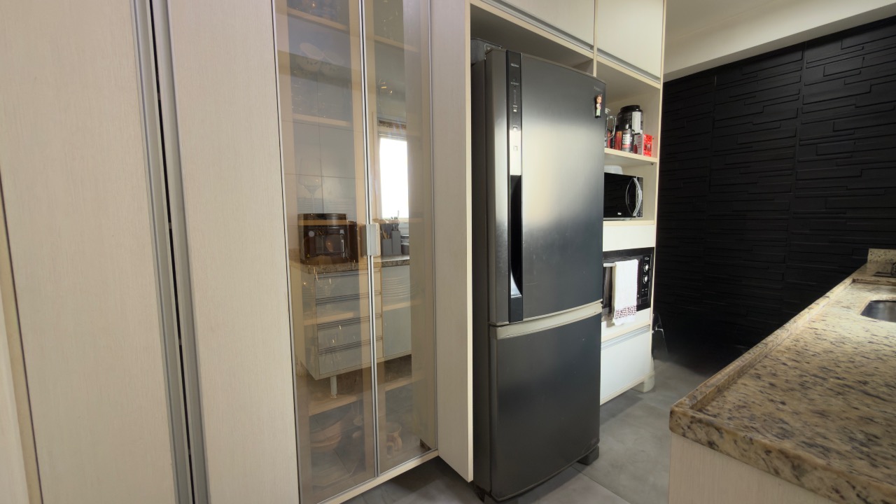 Apartamento à venda no Ponta da Praia: 