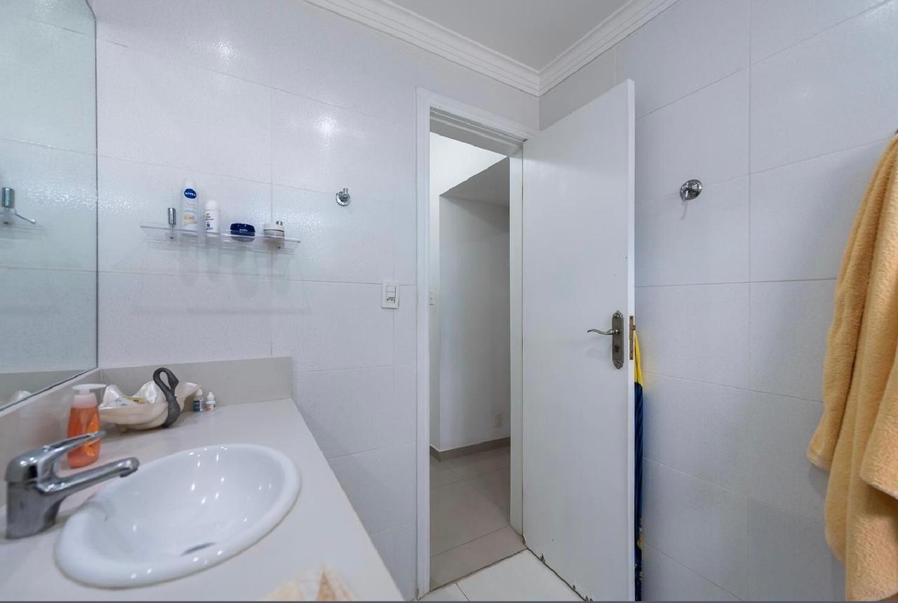 Apartamento para aluguel no Ponta da Praia: