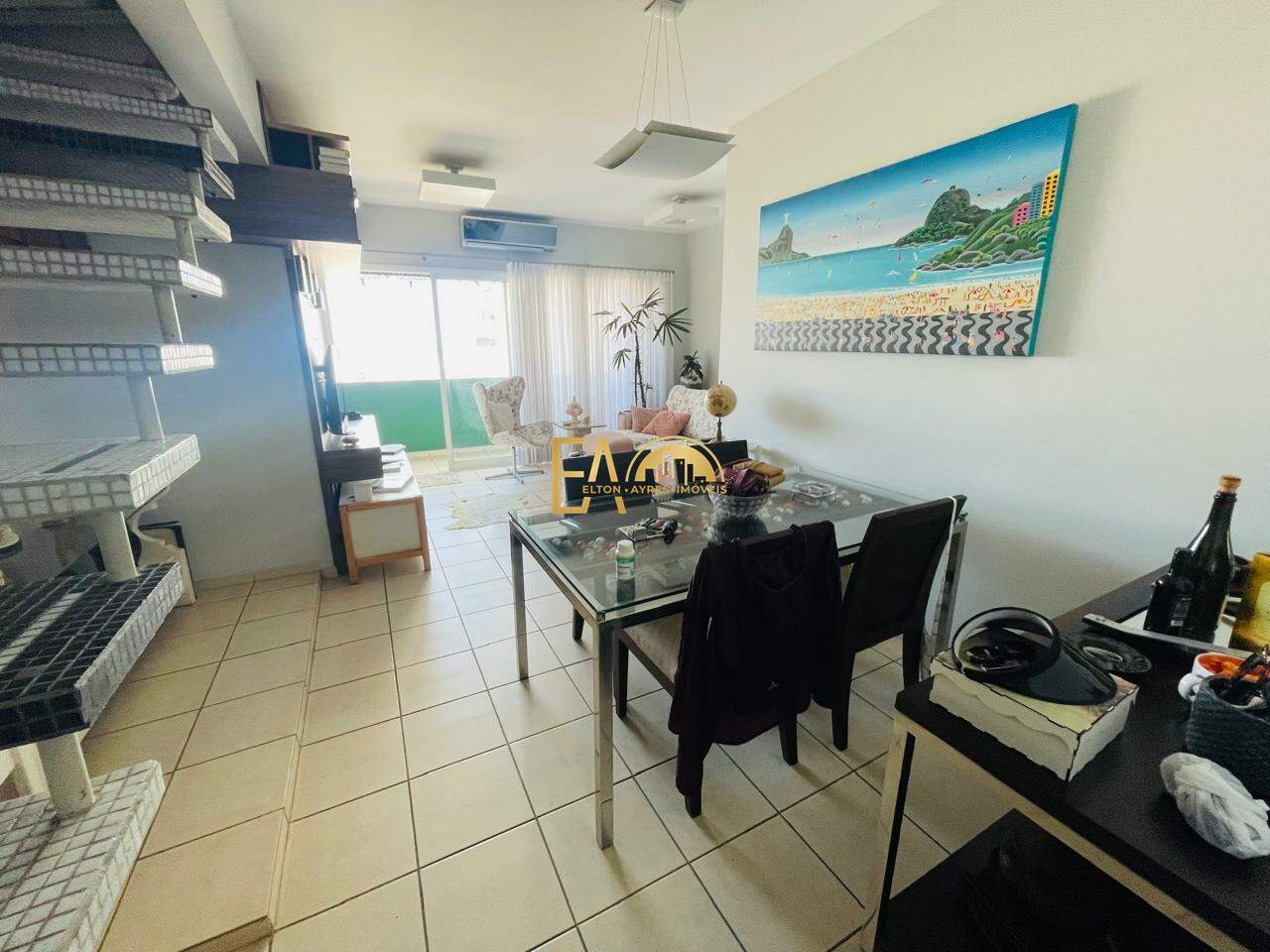 Apartamento à venda no Ponta da Praia: 