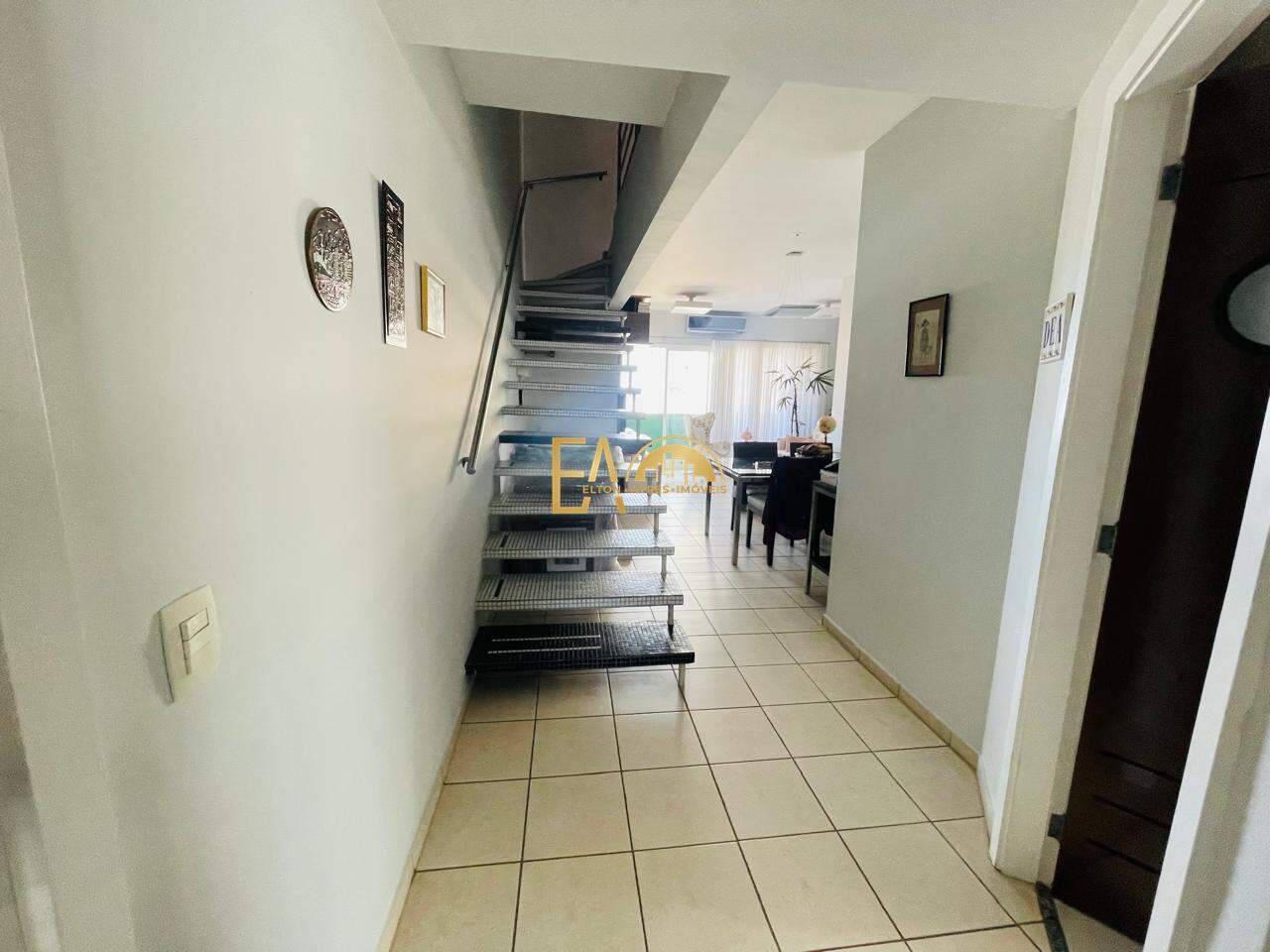 Apartamento à venda no Ponta da Praia: 