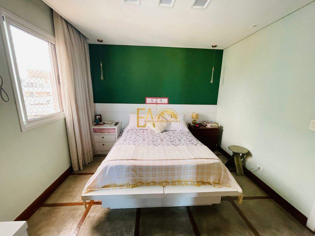 Apartamento à venda no Ponta da Praia: 