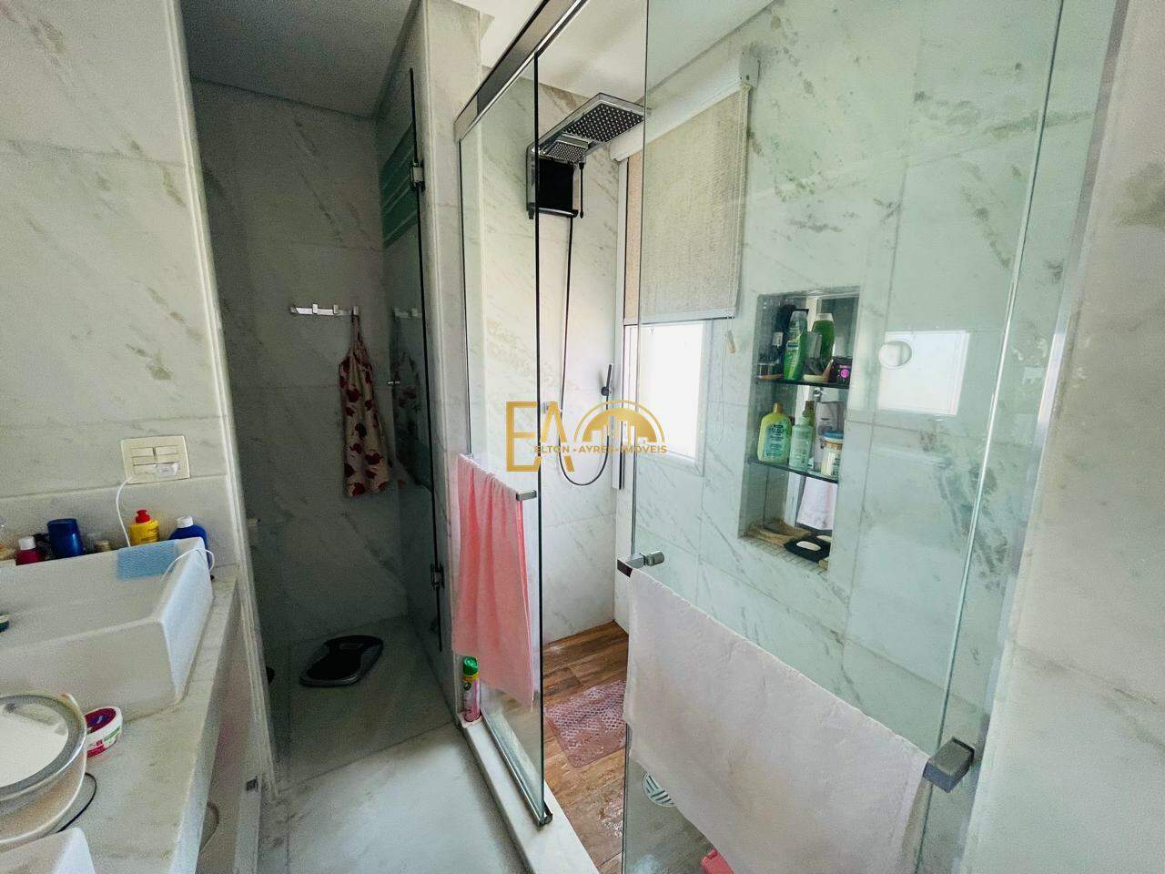 Apartamento à venda no Ponta da Praia: 
