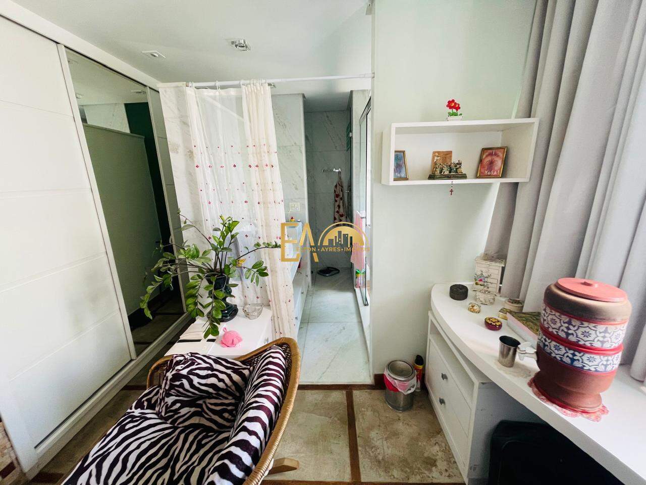 Apartamento à venda no Ponta da Praia: 