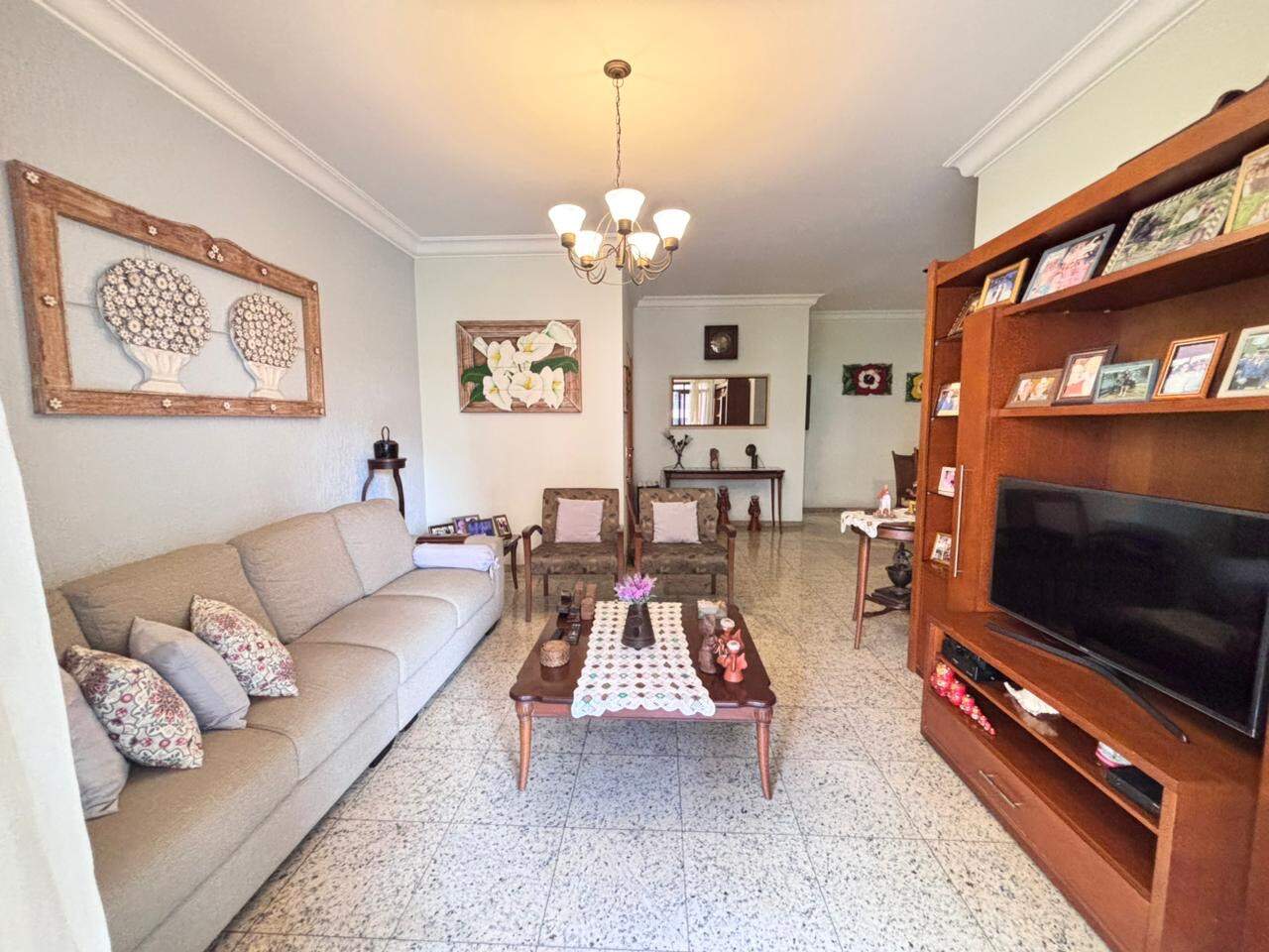 Apartamento à venda no Embaré: 
