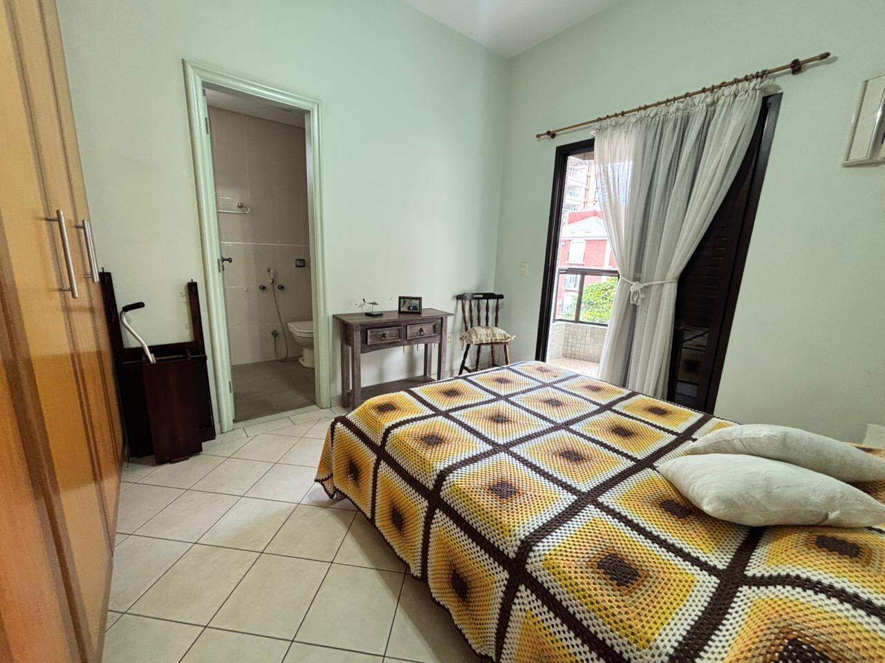 Apartamento à venda no Embaré: 