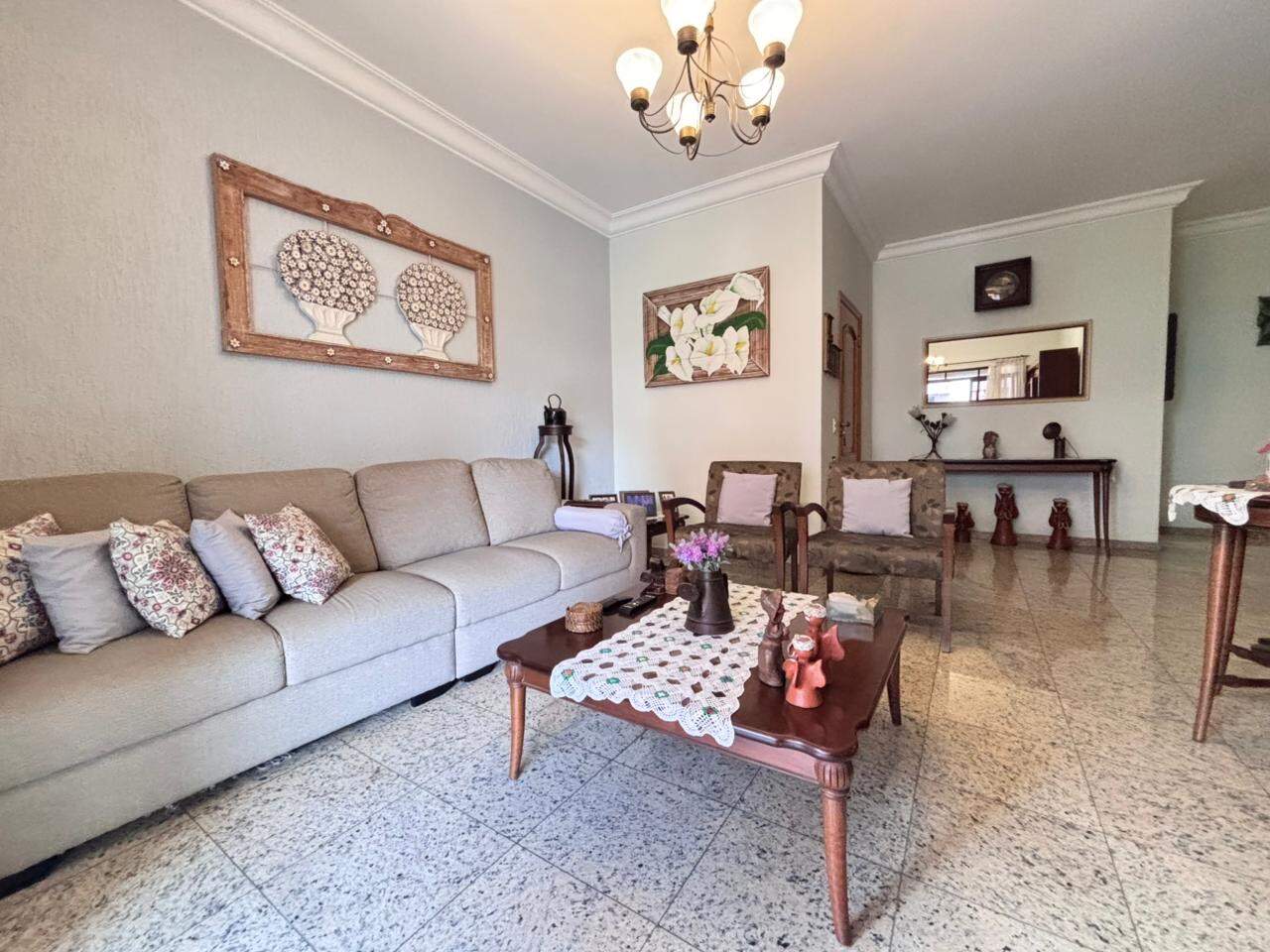 Apartamento à venda no Embaré: 