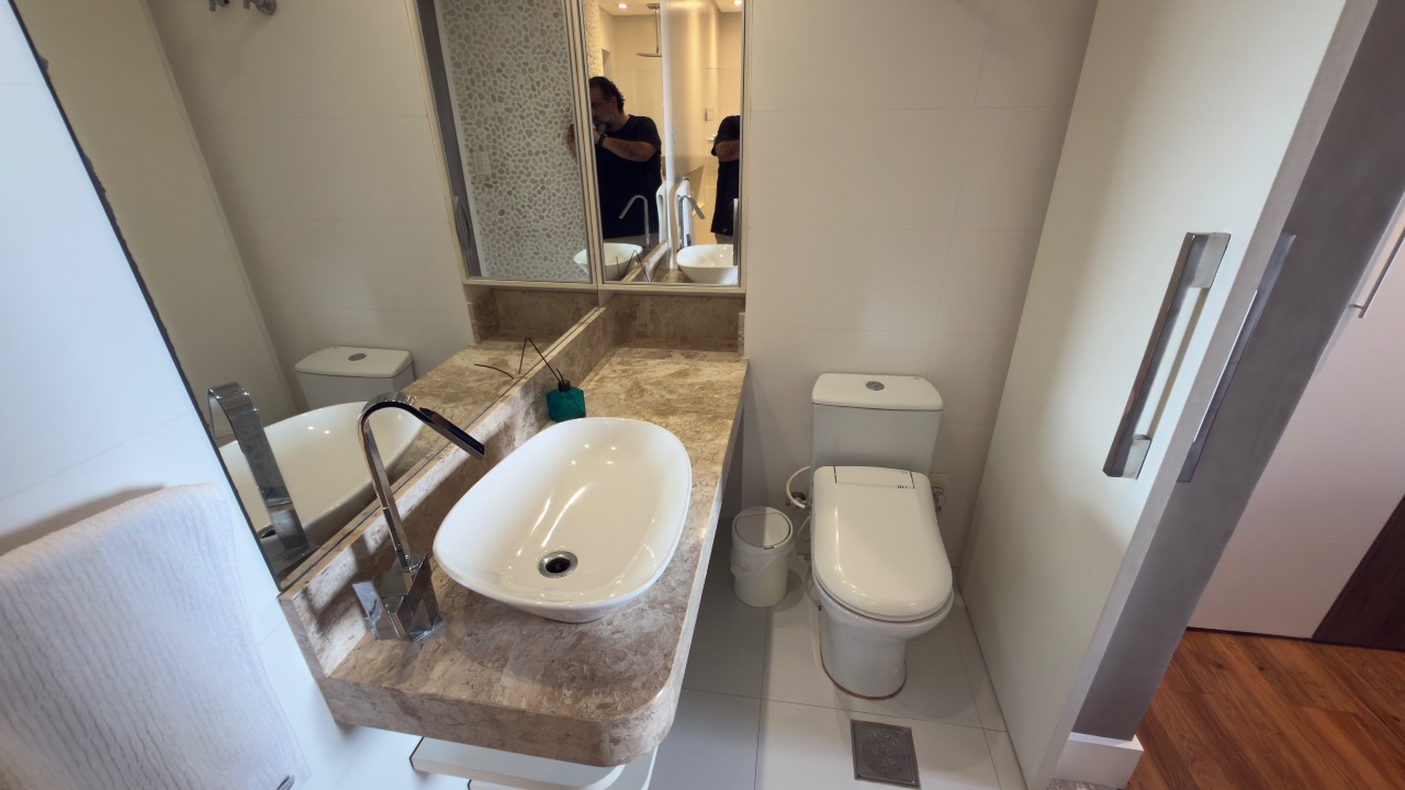 Apartamento à venda no Ponta da Praia: