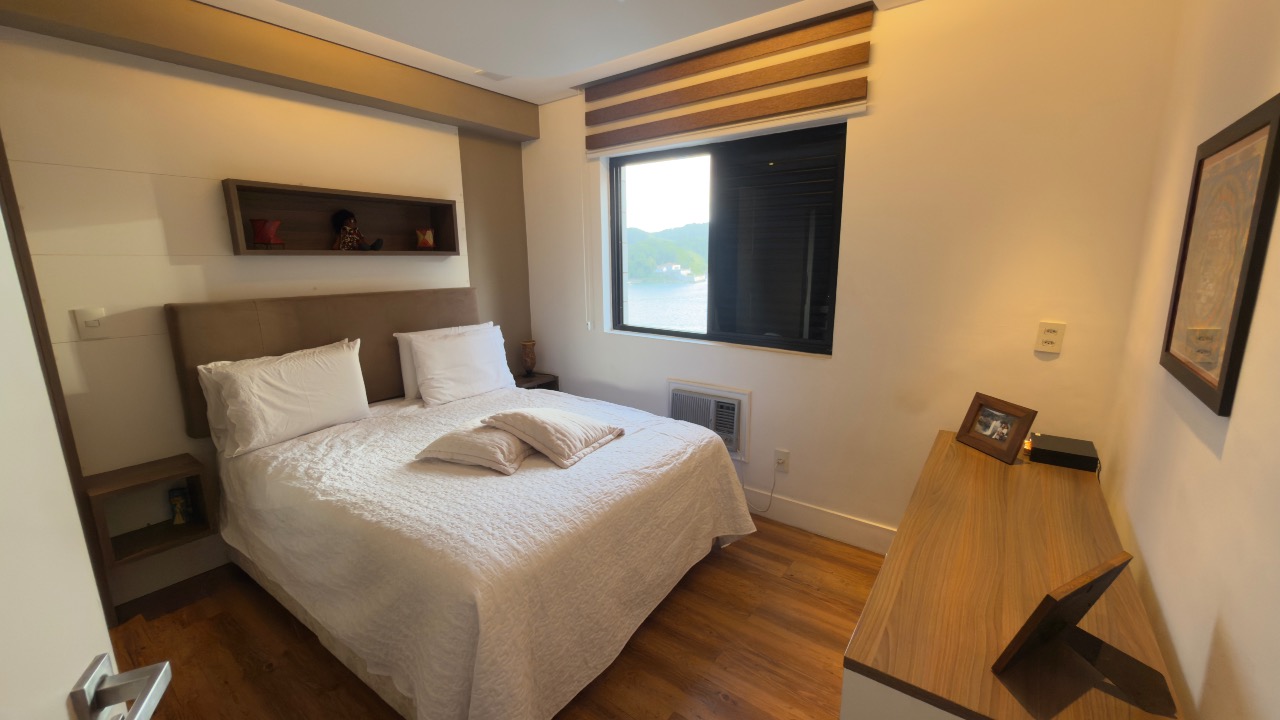 Apartamento à venda no Ponta da Praia: