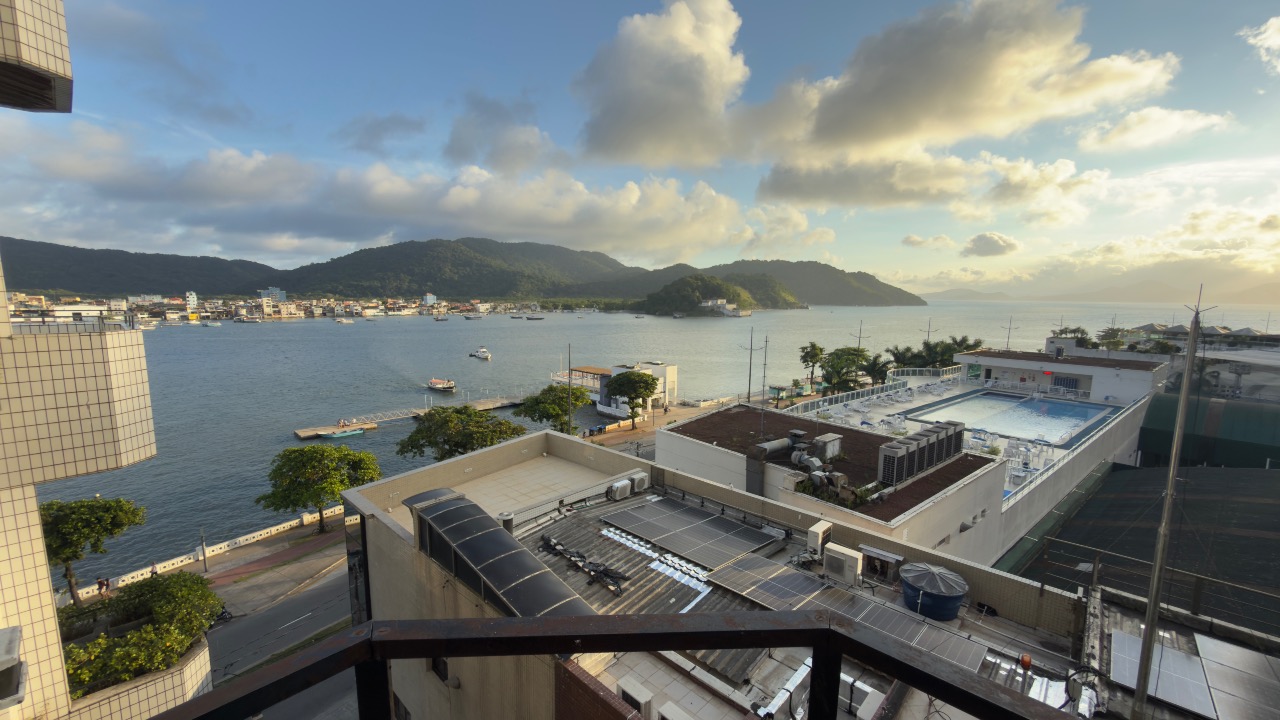 Apartamento à venda no Ponta da Praia: 