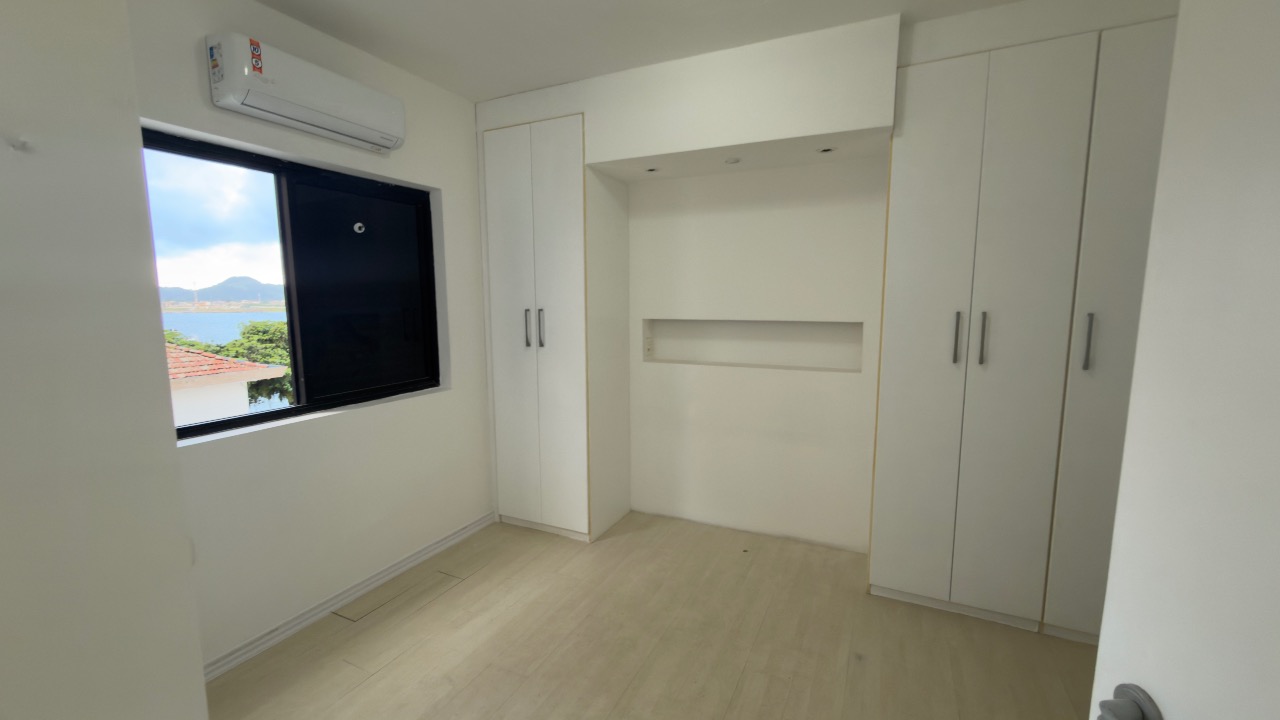 Apartamento à venda no Ponta da Praia: 