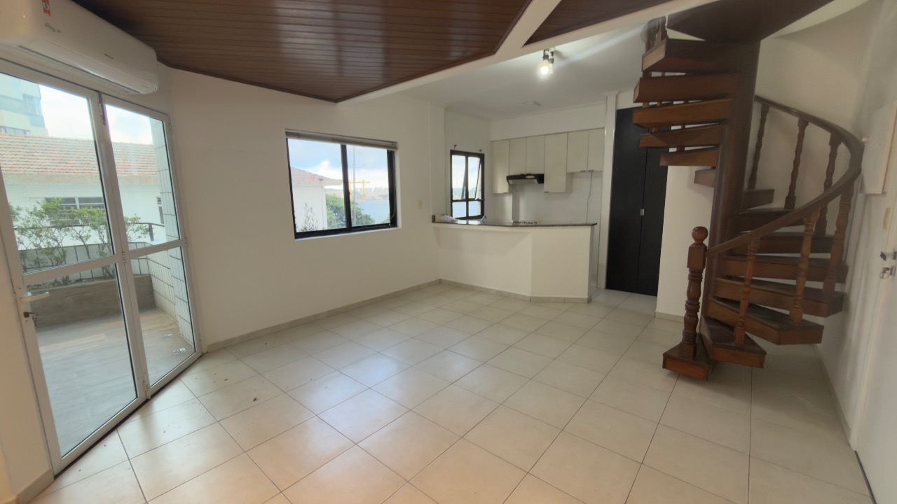 Apartamento à venda no Ponta da Praia: 