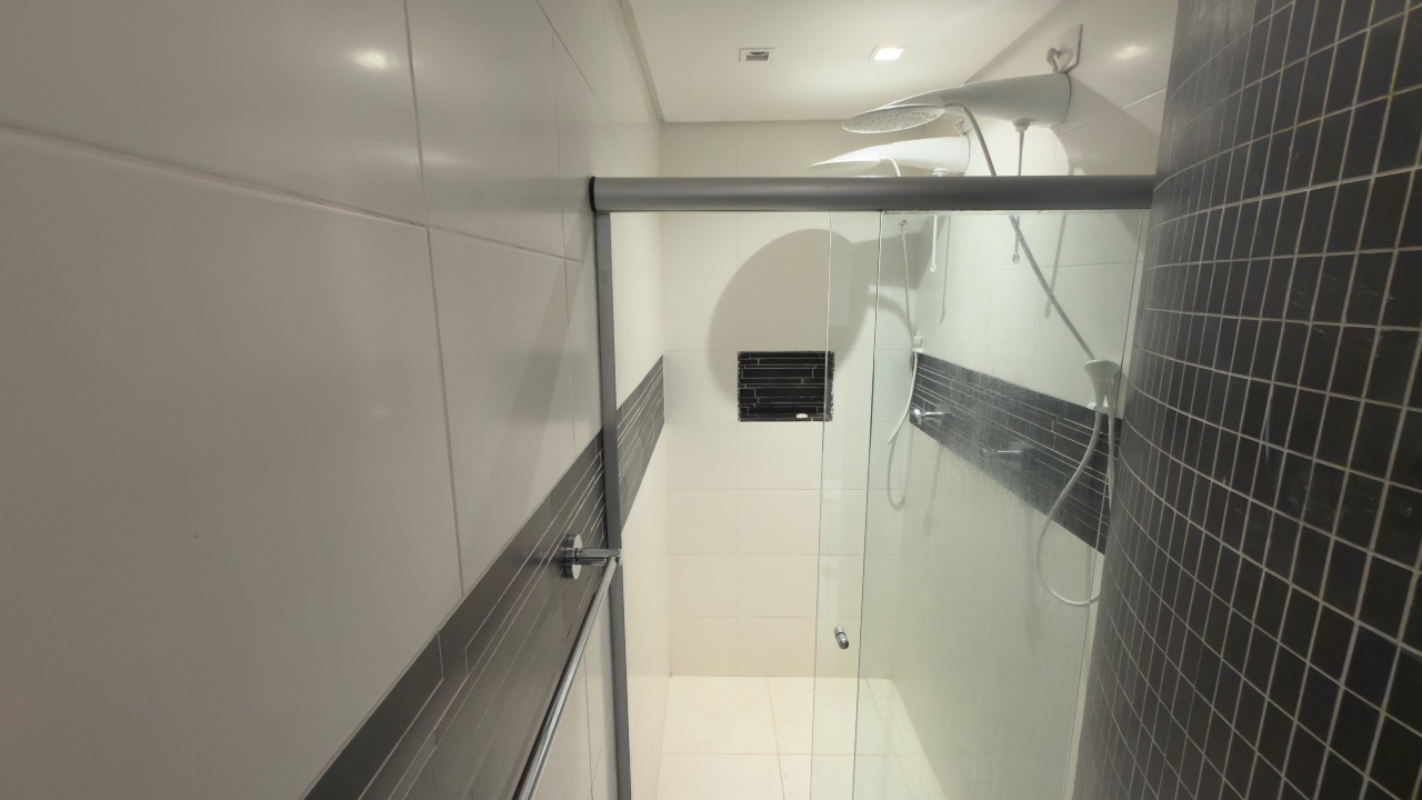 Apartamento à venda no Ponta da Praia: 