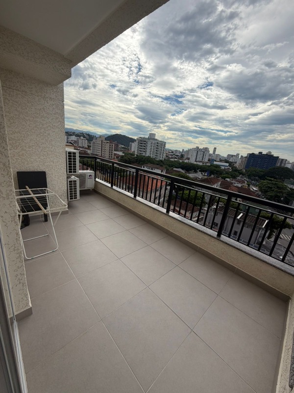 Apartamento para aluguel no Marapé: 