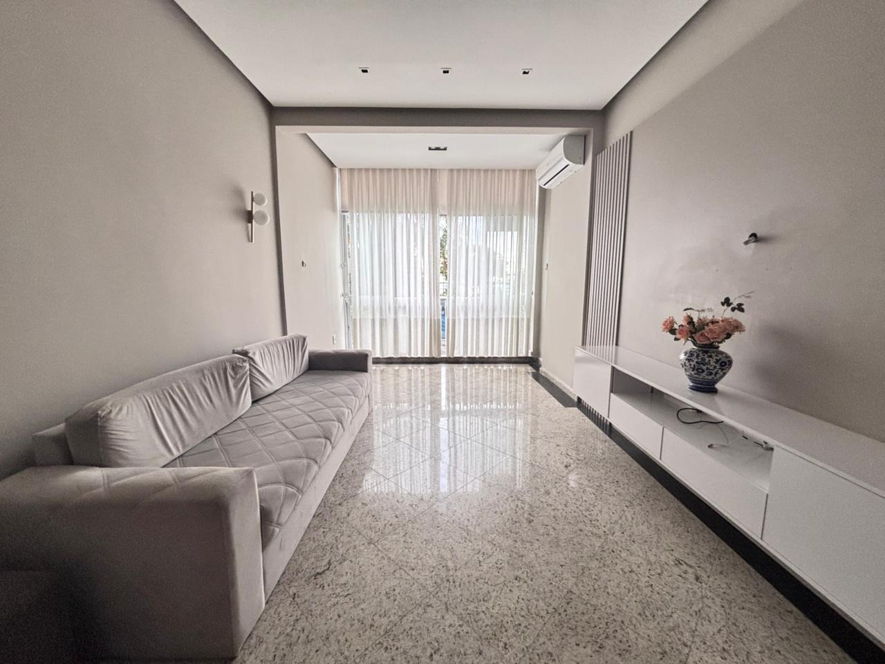 Apartamento para aluguel no Ponta da Praia: 