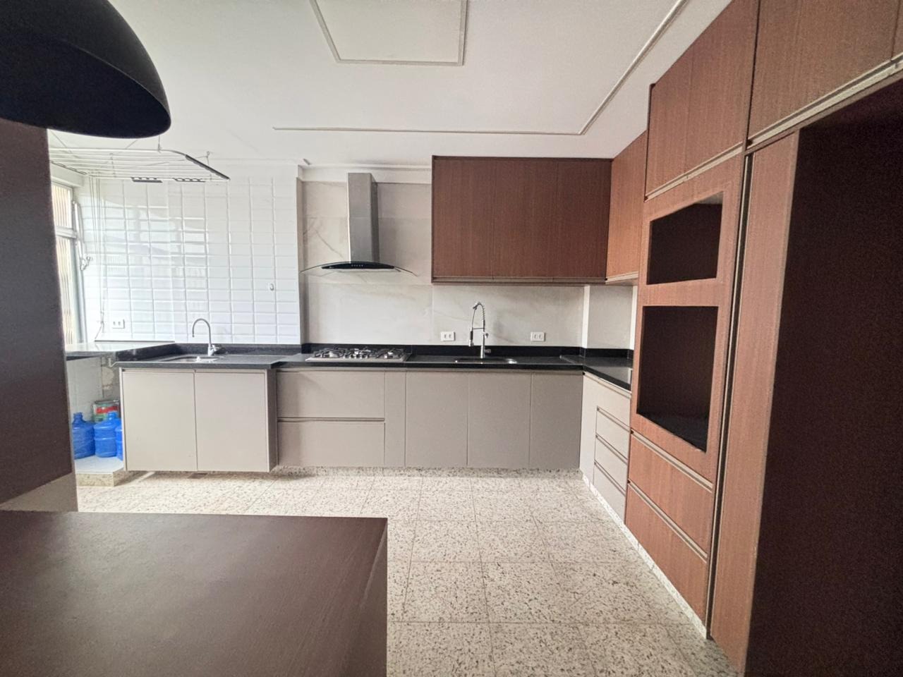 Apartamento para aluguel no Ponta da Praia: 