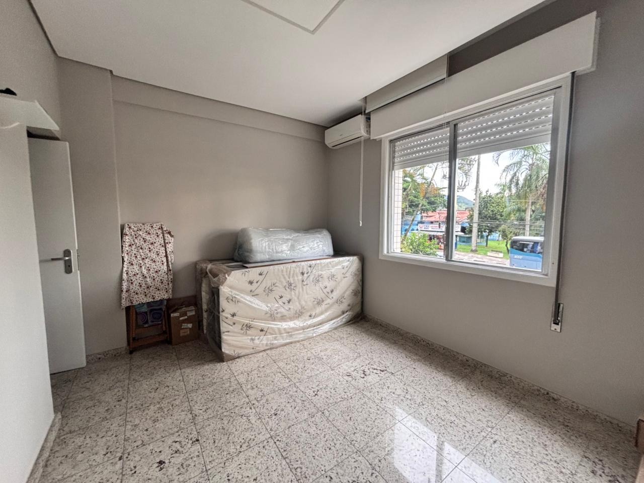 Apartamento para aluguel no Ponta da Praia: 
