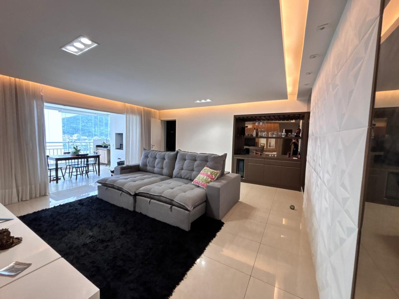 Apartamento para aluguel no Marapé: