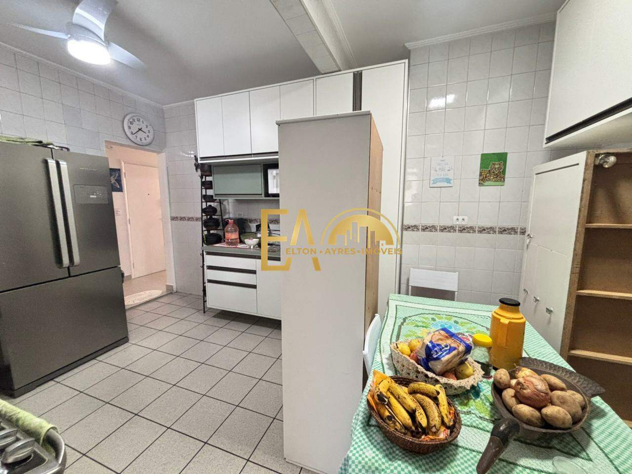 Apartamento à venda no Ponta da Praia: 