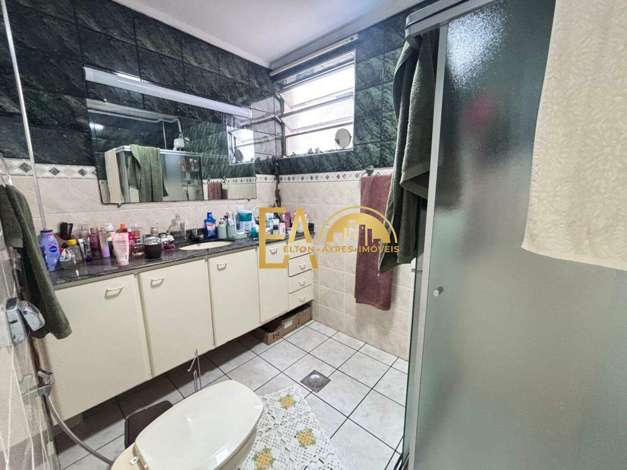Apartamento à venda no Ponta da Praia: 