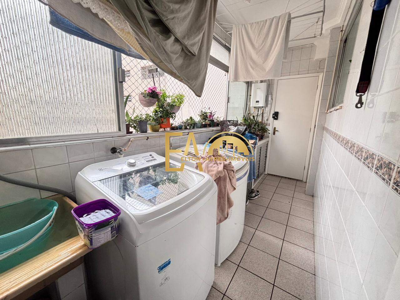 Apartamento à venda no Ponta da Praia: 