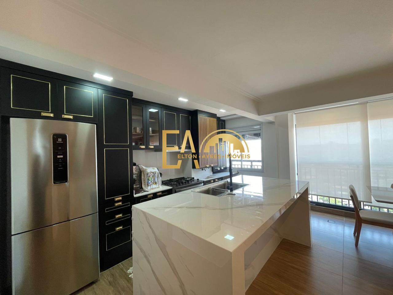 Apartamento à venda no Marapé: 