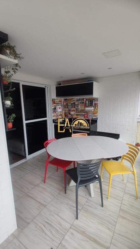 Apartamento à venda no Canto do Forte: 