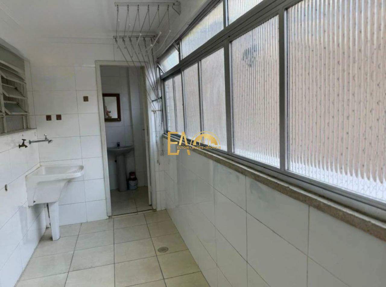Apartamento para aluguel no Embaré: 