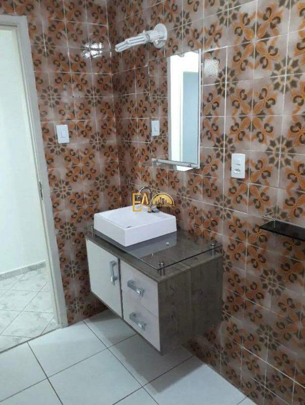 Apartamento para aluguel no Embaré: 