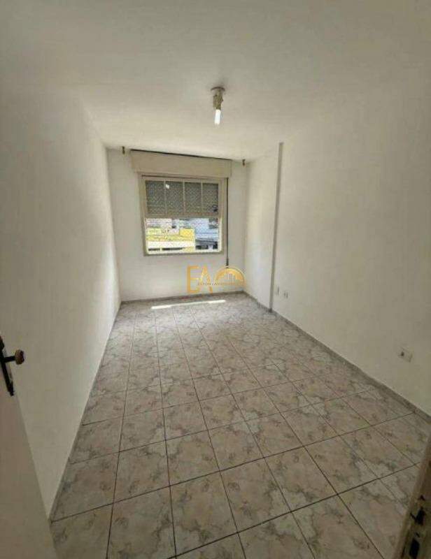 Apartamento para aluguel no Embaré: 