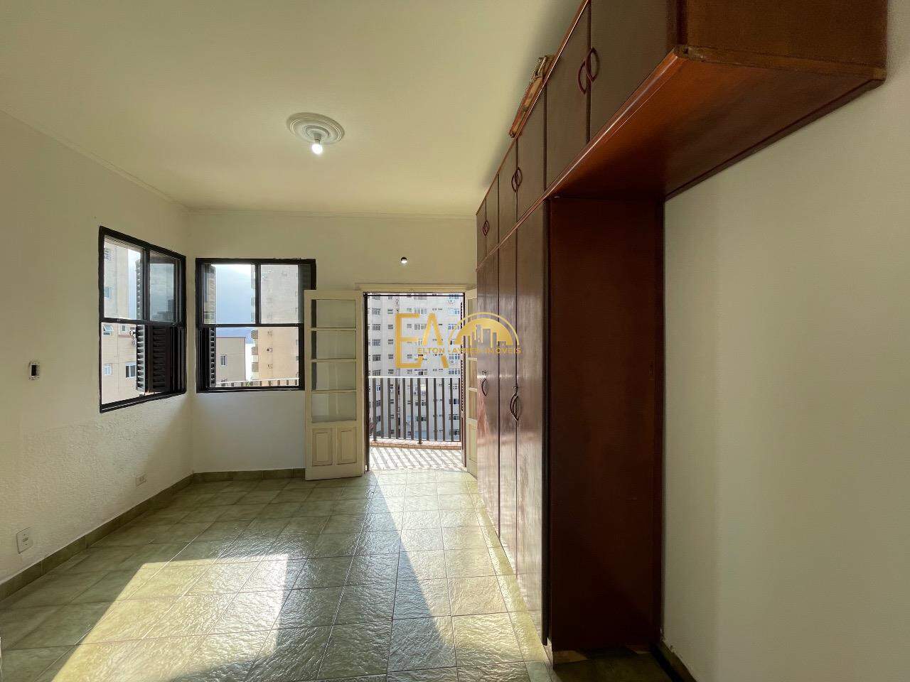 Apartamento à venda no Ponta da Praia: 