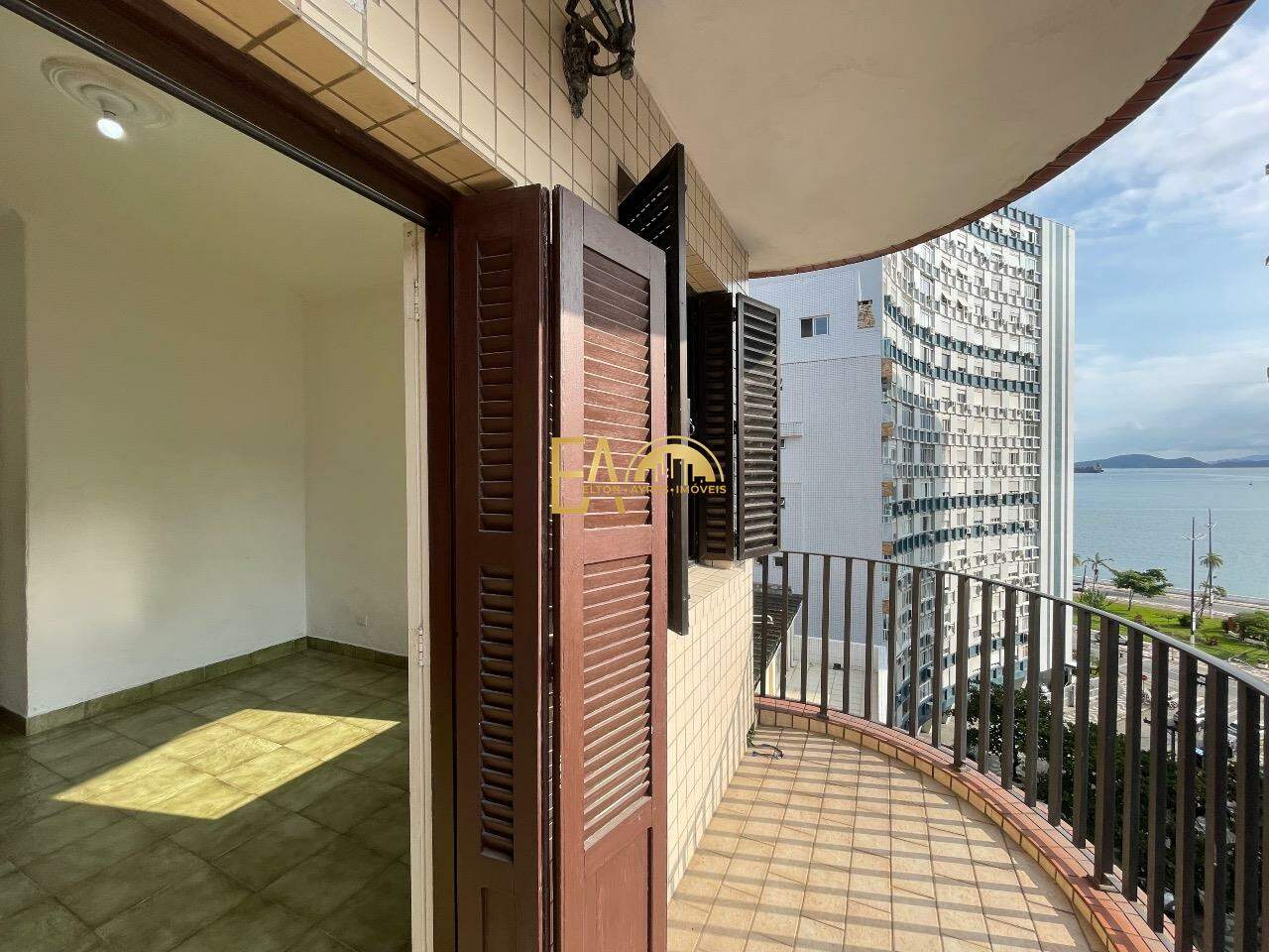 Apartamento à venda no Ponta da Praia: 