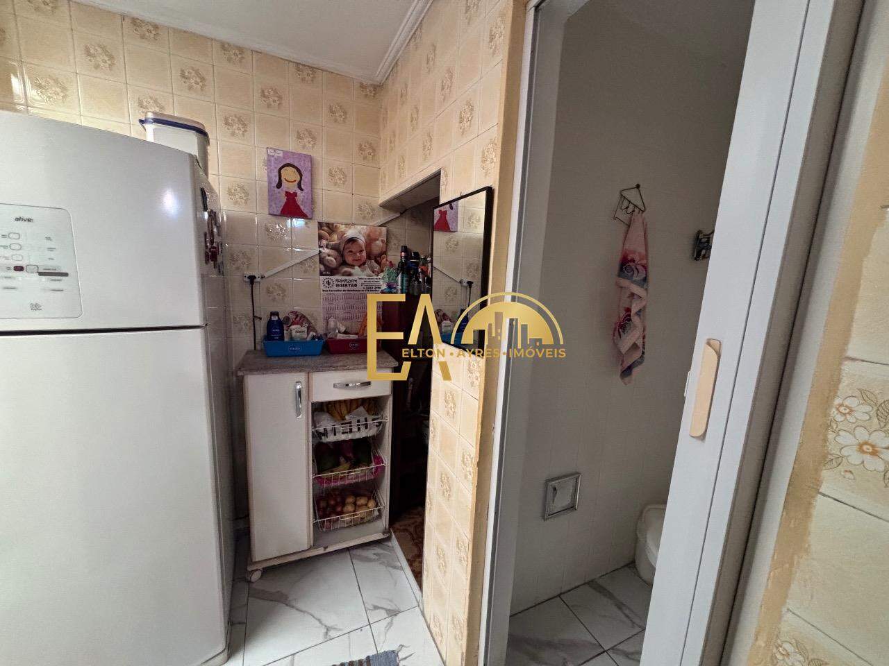  Casa à venda em Encruzilhada, Santos - SP: 
